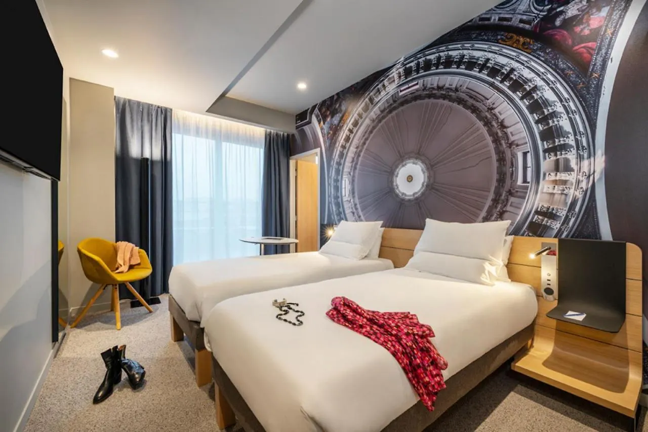 Hotel Novotel Paris 20 Belleville