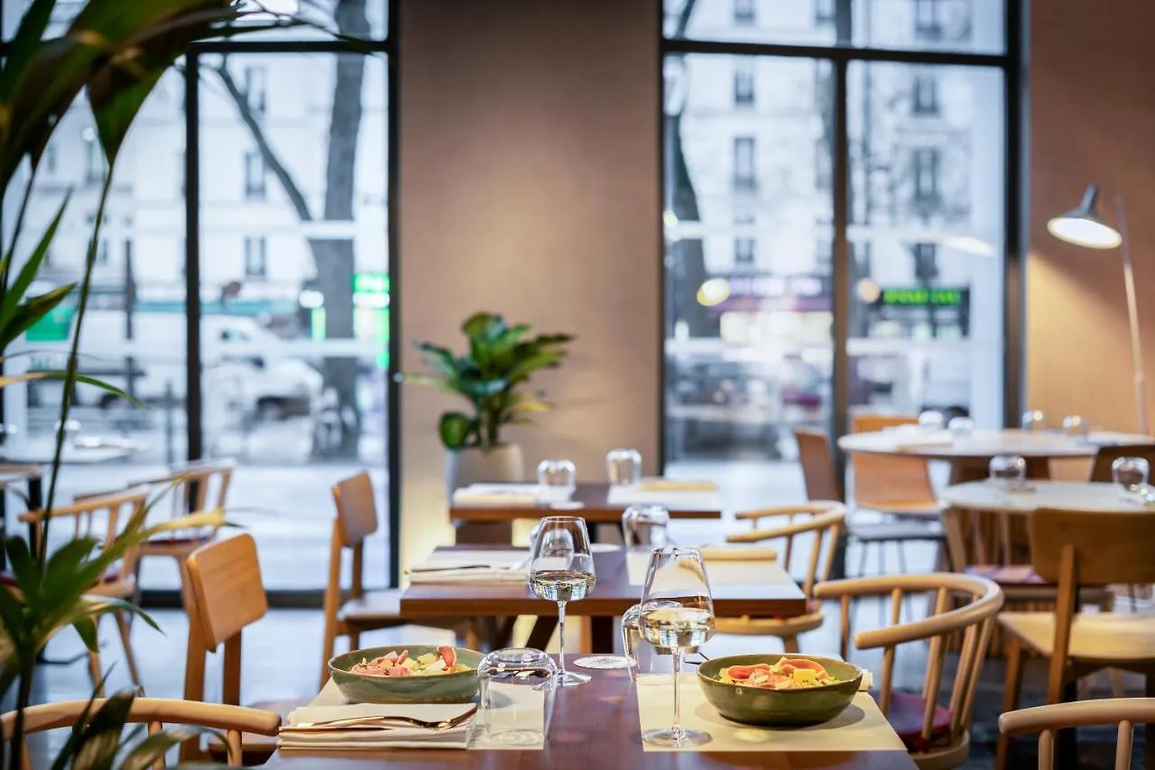 **** Hotel Novotel Paris 20 Belleville França