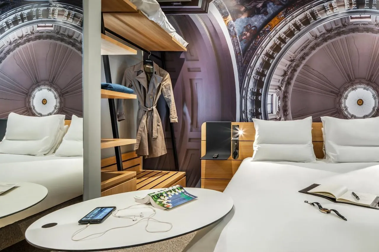 Novotel Paris 20 Belleville France
